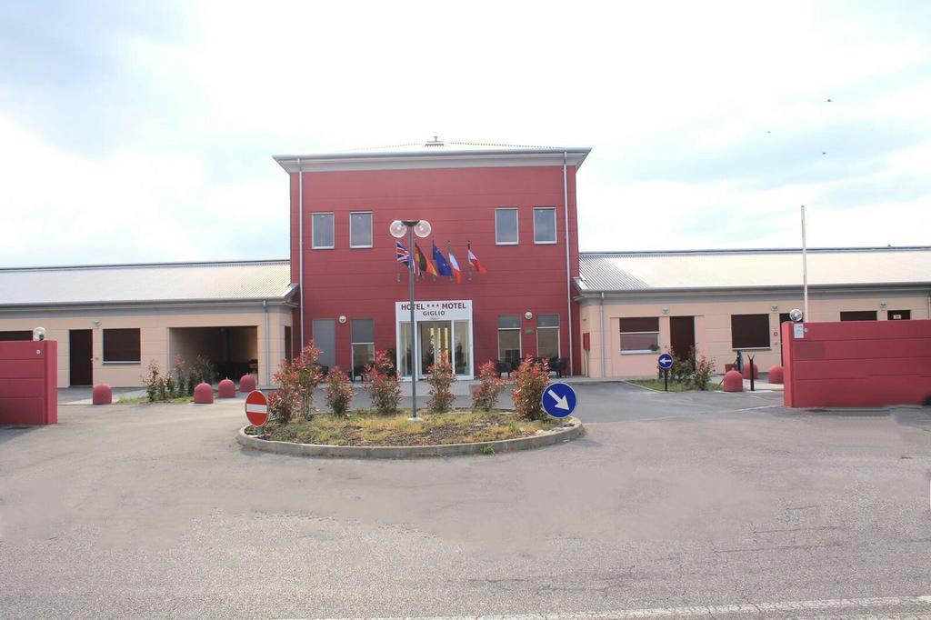 Hotel Motel Giglio Viadana Ngoại thất bức ảnh